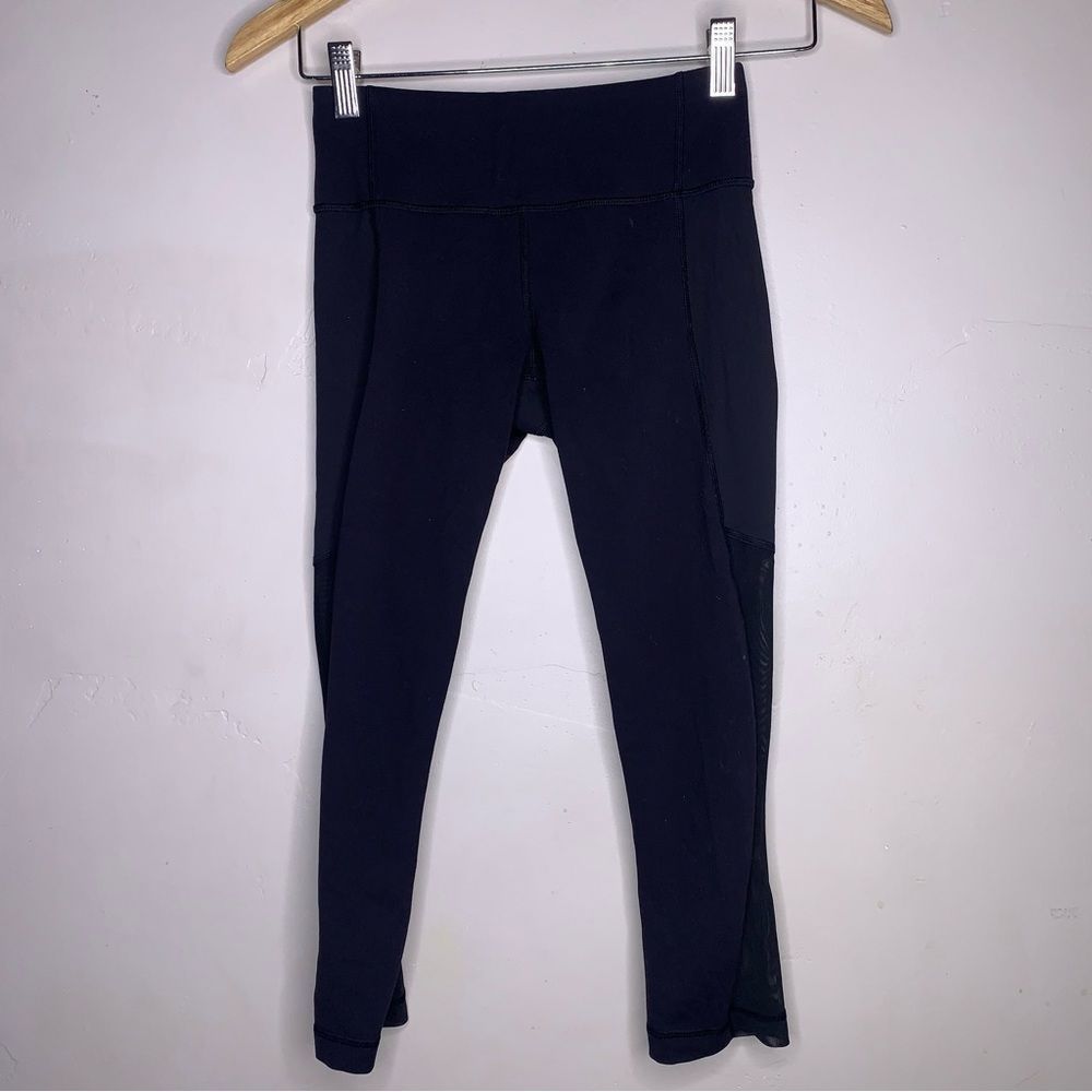 Lululemon Black Crop Legging size 2